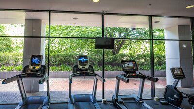 Onsite Gym at Crowne Plaza Canberra