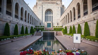 Australian War Memorial Commemorative Area - PAIU2015226.38