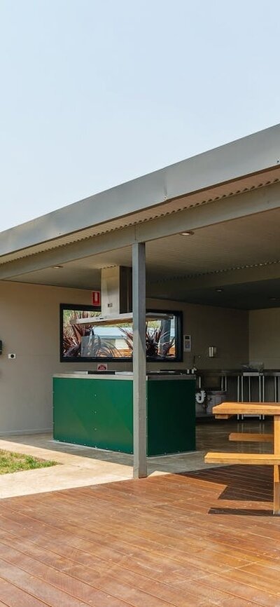 BBQ/Picnic Area & Playground