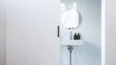 clean white bathroom lines