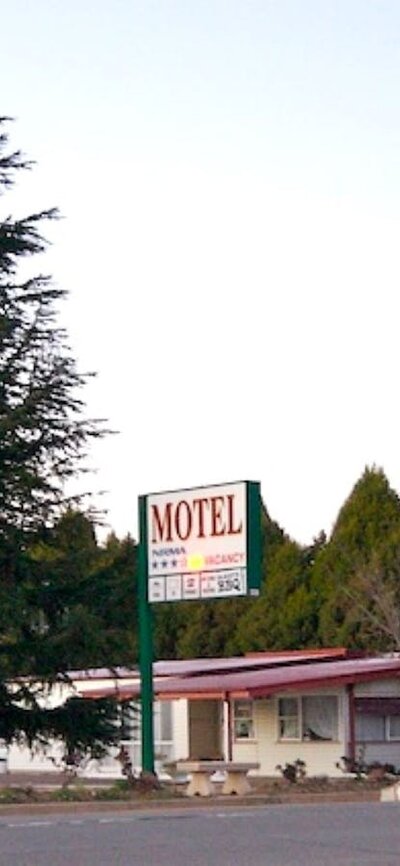 Outside Gunning Motel