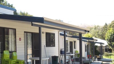 Hume Park Tourist Resort
