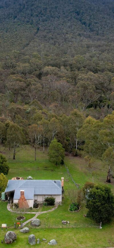 Aerial shot of Nil Desperandum