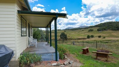 Ready-Cut Cottage - Deck with view
