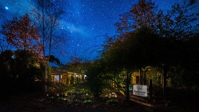 Redbrow Garden Guesthouse night view