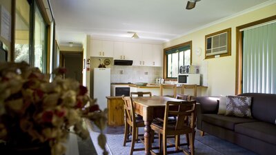Ribbonwood Cottages