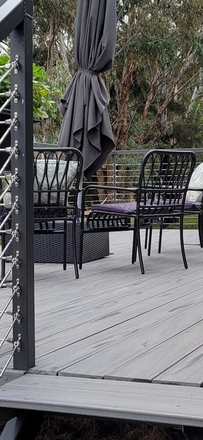 Spacious Outdoor deck area Deck