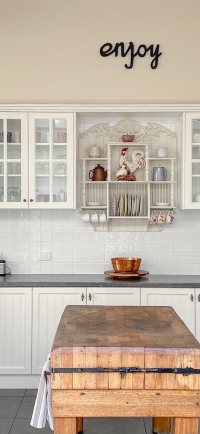 Large kitchen, timber butcher block