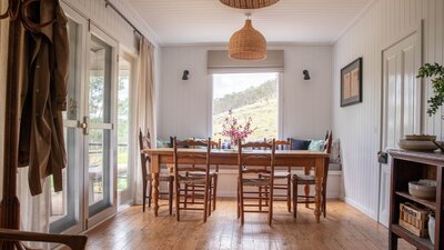 The River Cottage Jugiong - dining room