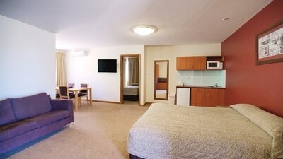 Willows Motel Goulburn