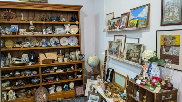 Vintage Artworks Curated Vintage