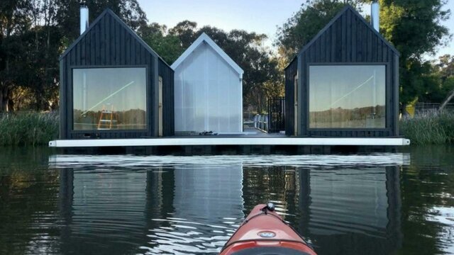 Floating Sauna, Lake Burley Griffin Floating Sauna, Lake Burley Griffin