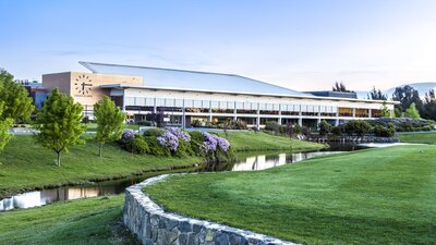 Gungahlin Lakes Golf and Community Club exterior