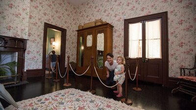 image of master bedroom at lanyon