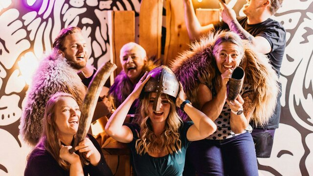 MANIAX Axe Throwing