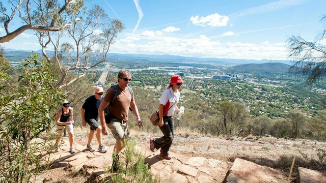 Hikers near the top of Mount Ainslie Hikers near the top of Mount Ainslie