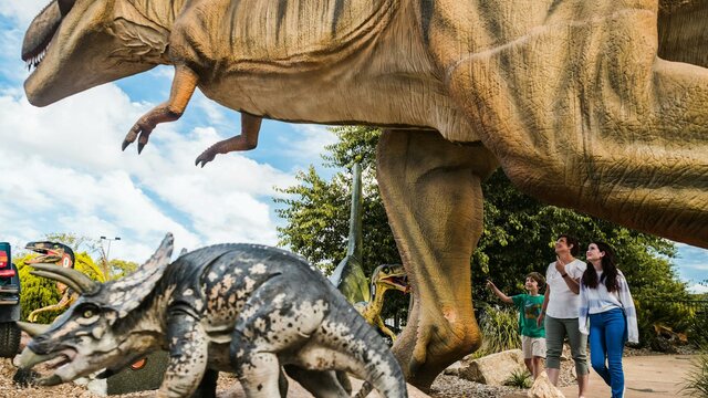 20 metre long trex 20 metre long T-rex