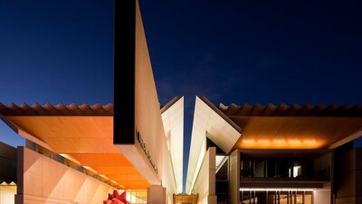 Gallery building at night