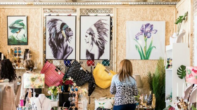 Flamingo & Sass Flamingo & Sass