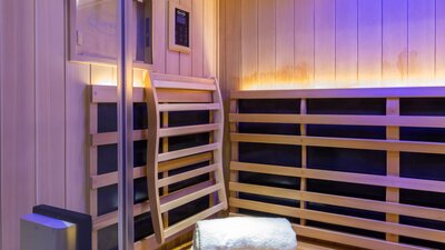 Infrared sauna