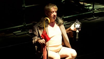 Diary of a Madman  2018 PJ Williams stars as Gogol's hero Poprischin