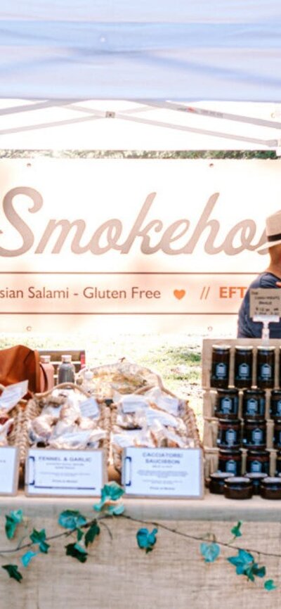 Deda's Smoke house stall