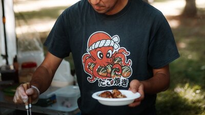 Octoball making food