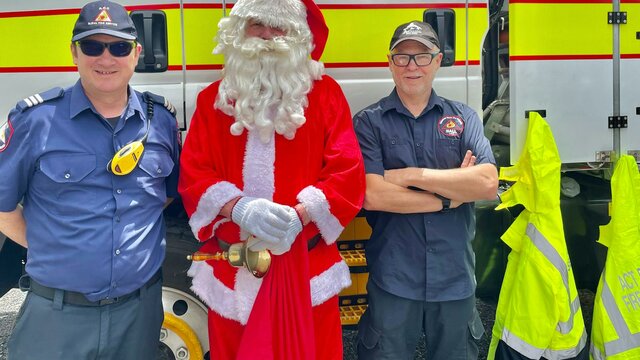 Hall RSF & Santa Hall Fire Brigade with Santa