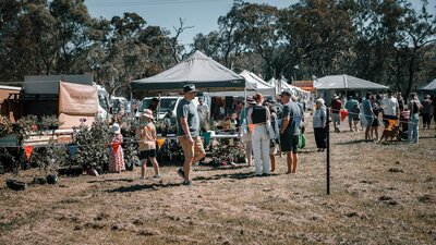 Crowd and stalls