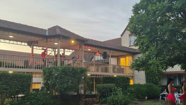 Mercure Canberra Courtyard Concert Concert in the Courtyard Gardens of Mercure Canberra