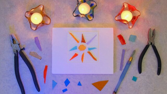 Tealight holders with materials to make