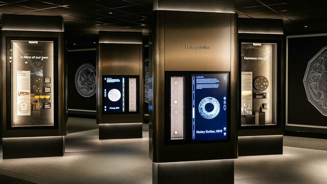 Coin history displays at the Mint Coin history displays at the Mint