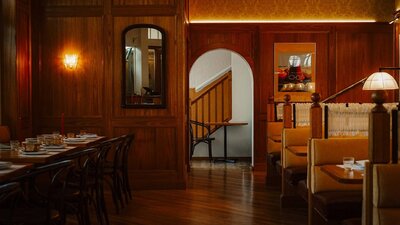 Interior of a modern Italian resturant.