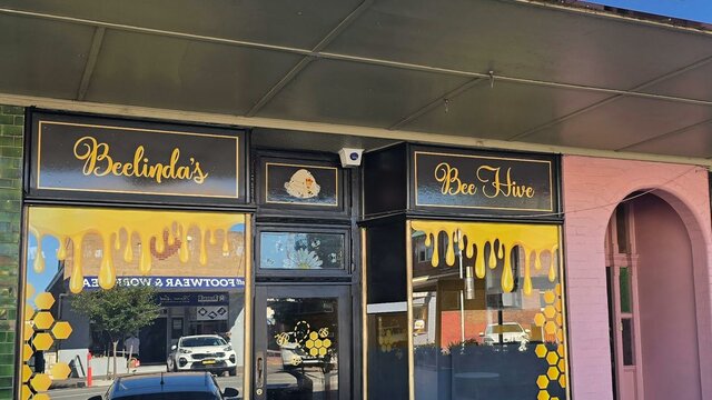 Beelinda's Bee Hive