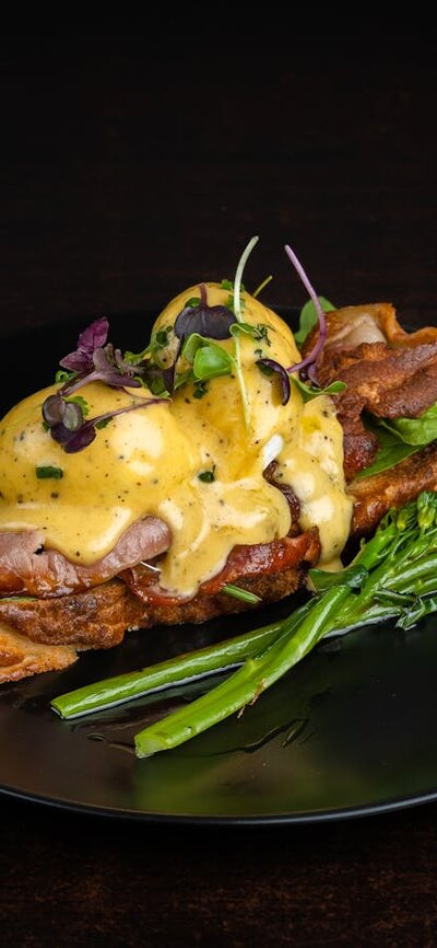 Eggs Benny