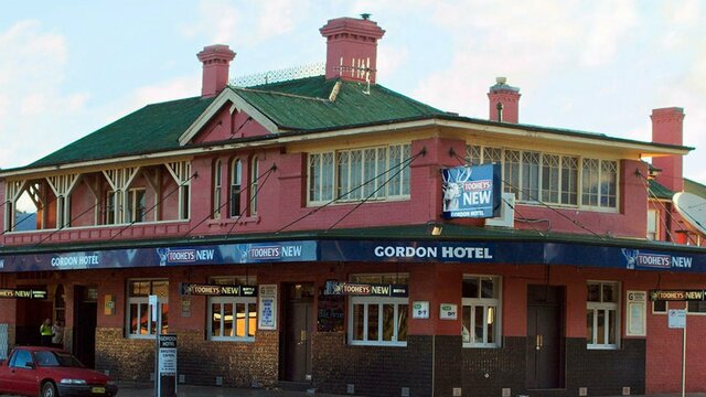 Gordon Hotel, Goulburn The Gordon Hotel frontage