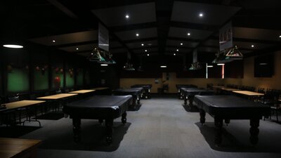 The Harmonie German Club pool room.