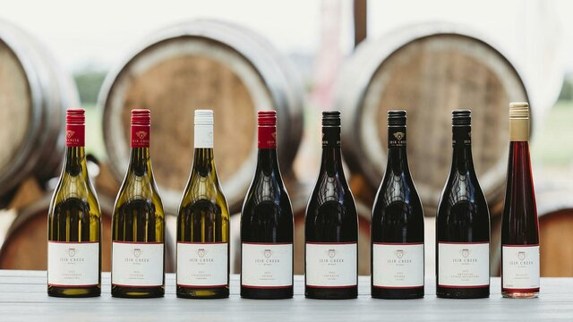 We invite you to come and enjoy our handcrafted wines and beautiful scenery, take a tour of our vine handcrafted wines