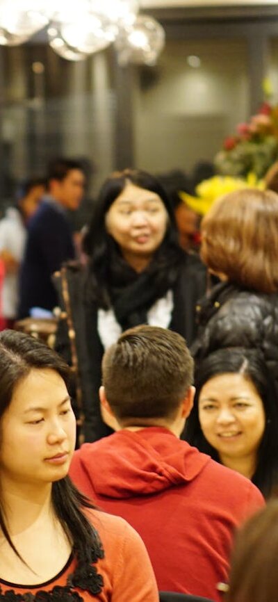 Patrons at LOLO and LOLA enjoying traditional Filipino flavours.