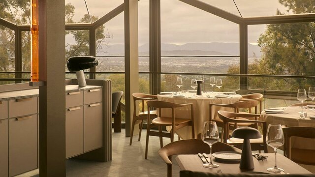 Dine with perspective Lunetta during the day