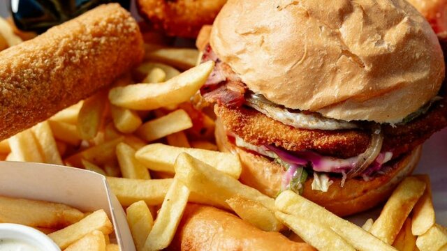 Murrumbateman Takeaway Burger and chips