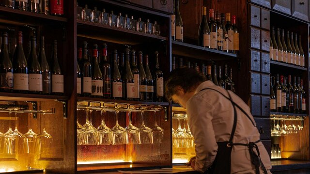 OTIS Dining Hall Bar