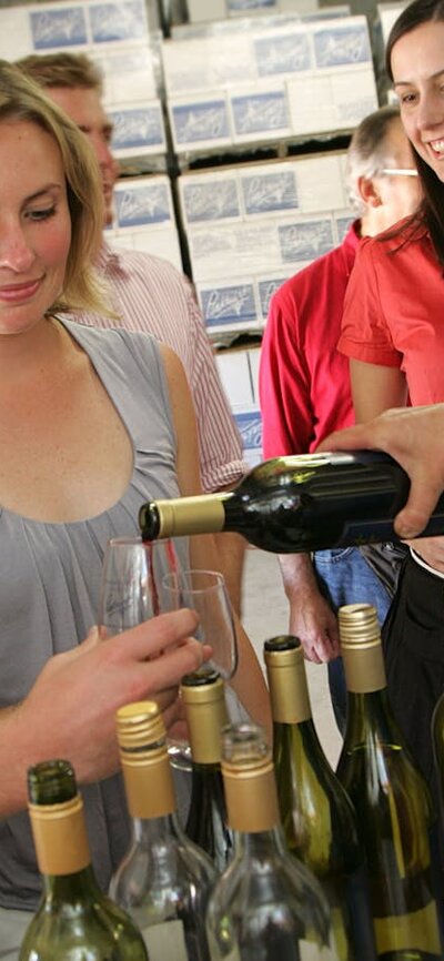 Go wine tasting Friends doing wine tasting