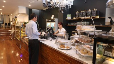 Park Cafe Counter