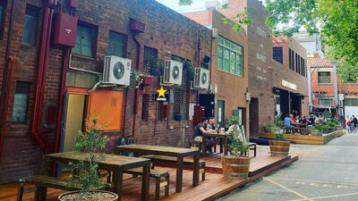 Laneway outdoor dining