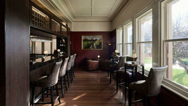 Speakers Corner Bar