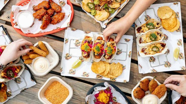 Taco Boi Tacos, Burgers & Wings!