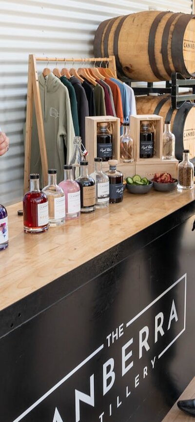 two men do a tasting of gin.