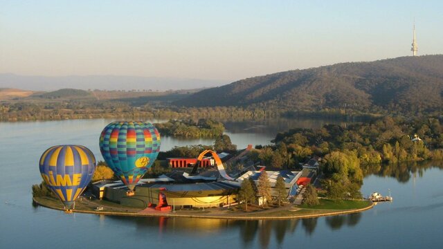 Dawn Drifters flight over Canberra Dawn Drifters flight over Canberra