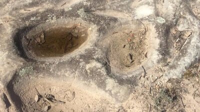 Aboriginal grinding grooves